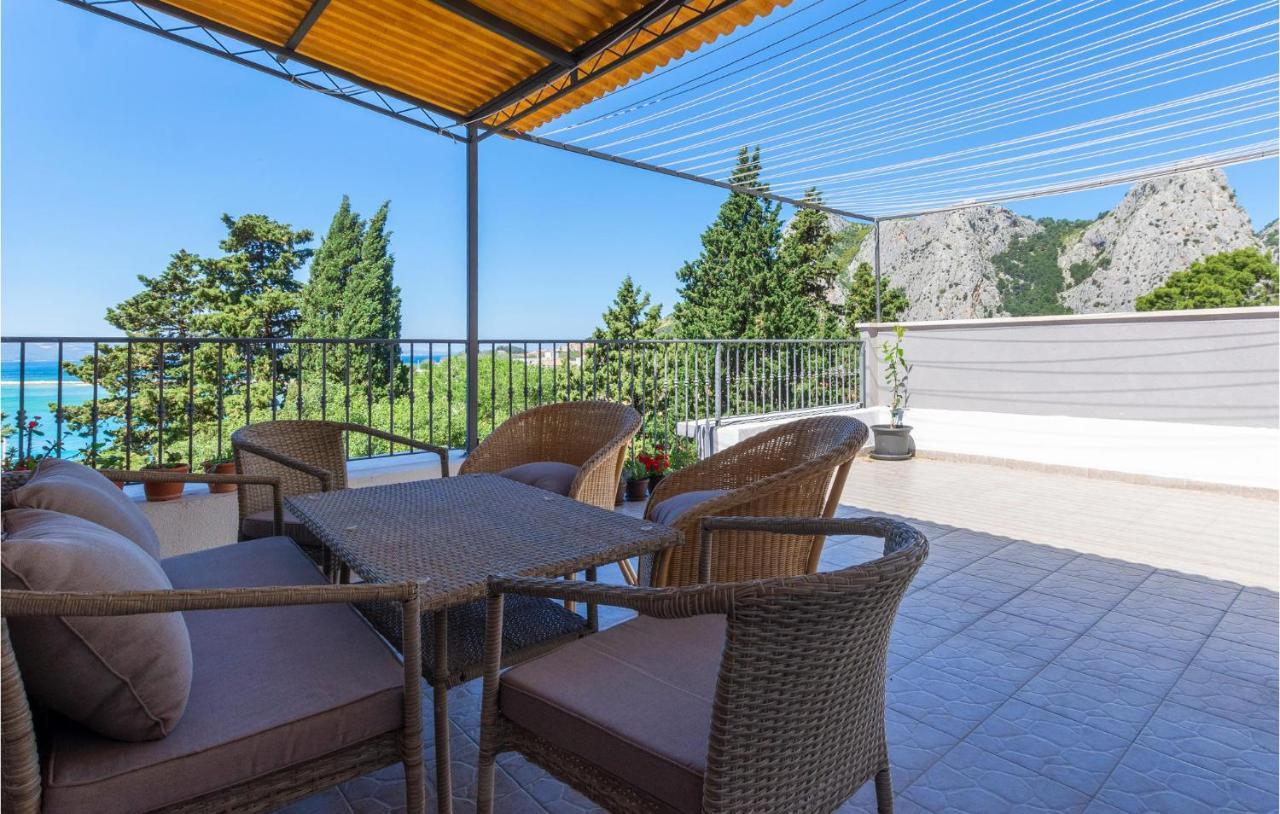 Gorgeous Apartment In Omis With Kitchen Exterior foto